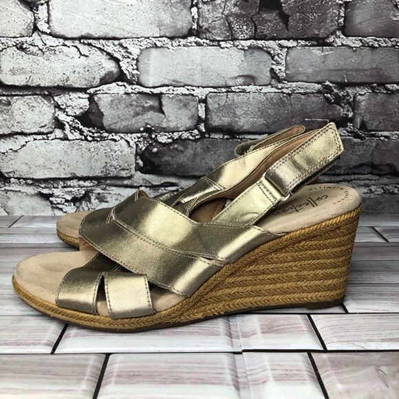 Clarks Collection Bronze Gold Leather Strap Wedges Sandals Women Sz 8.5M US/39.5 - Picture 12 of 16